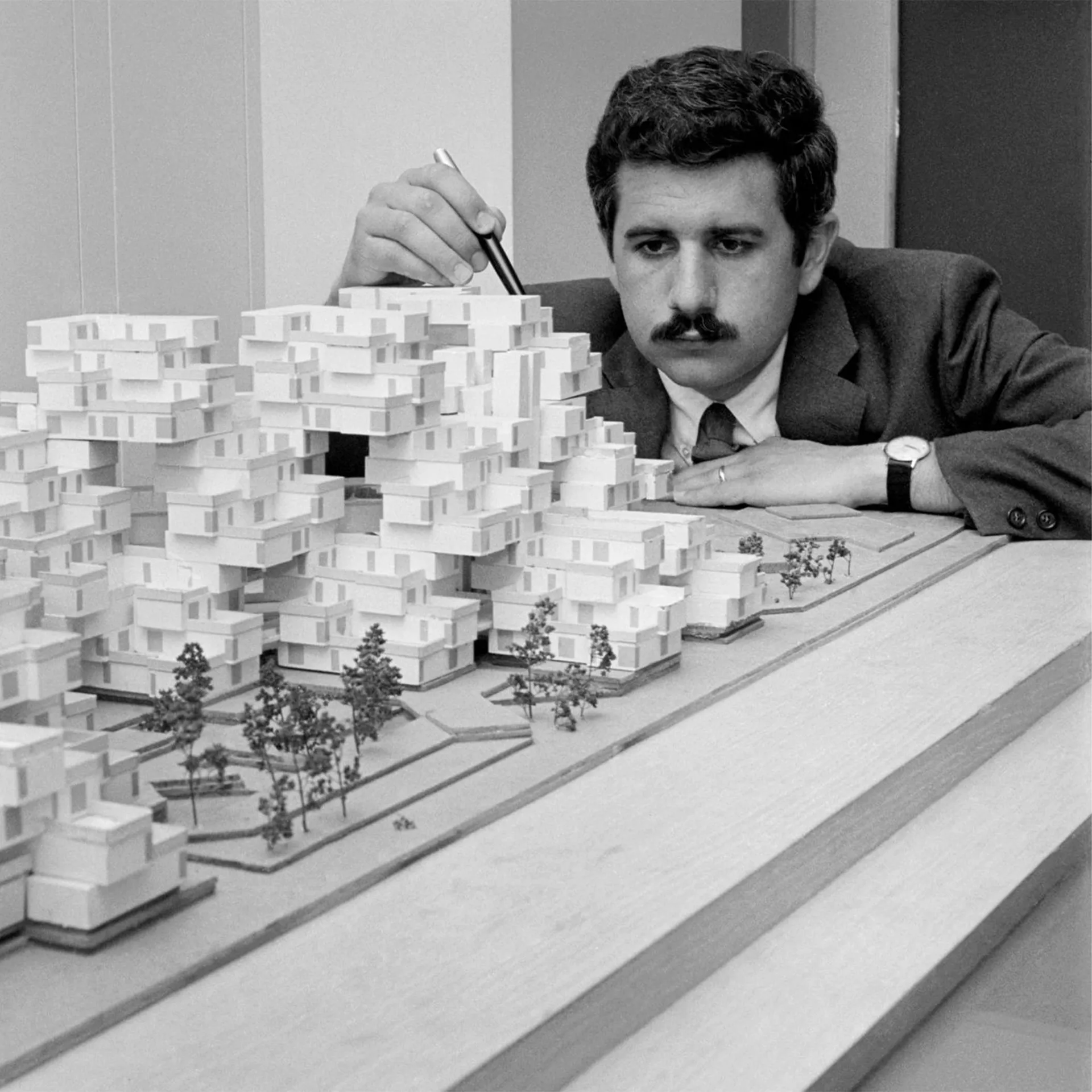 Moshe Safdie